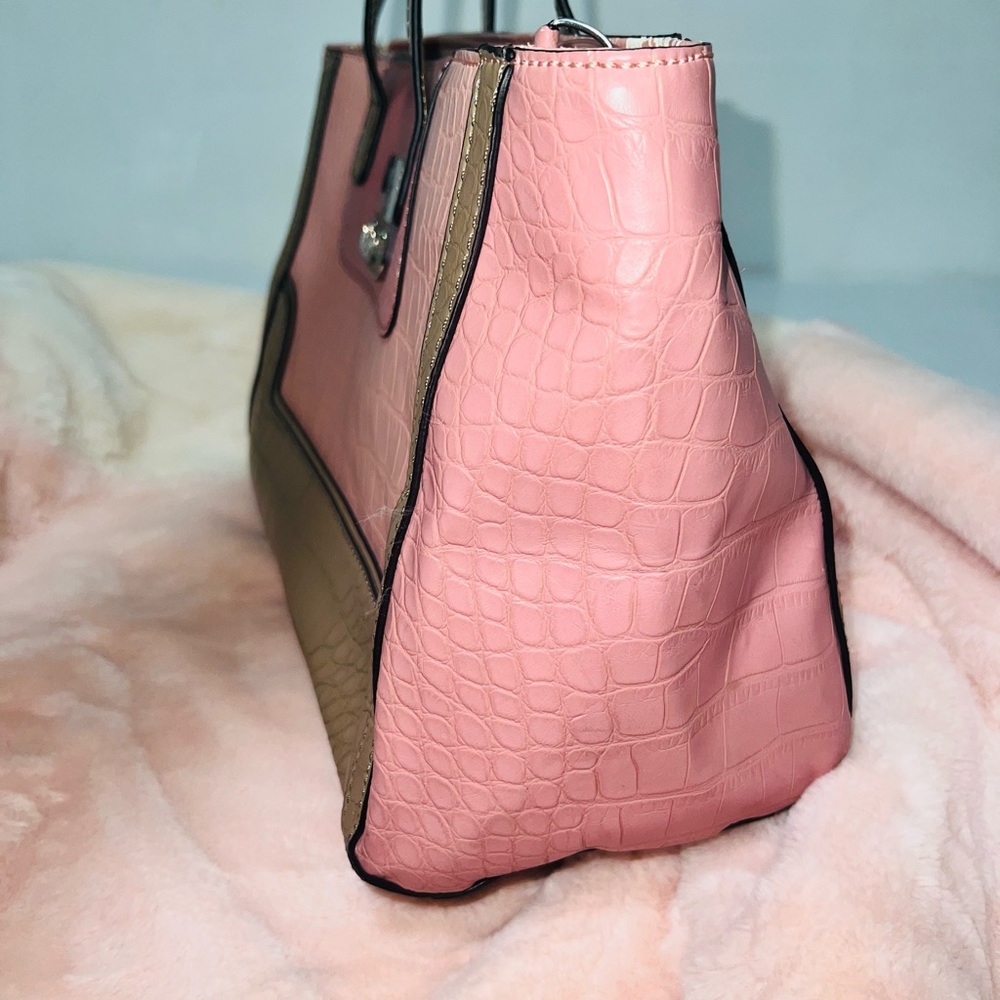 Guess Purse Handbag In Pink And Brown - image 3